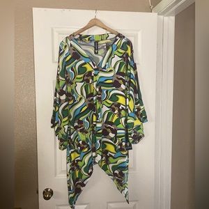 NWT Coldesina Handkerchief Design. Bright Colors. Green/Plumb V-Neck Dressy